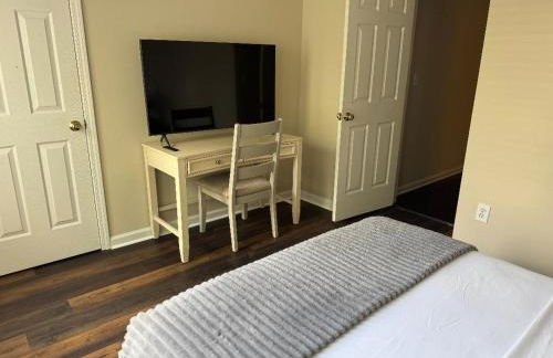 Beautiful and cozy house in Duluth! - Foto 28