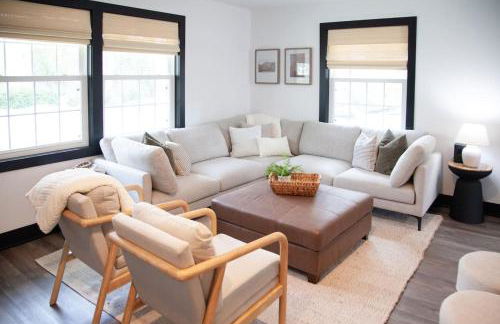 Modern Cottage with hot tub near lake, wineries, Geneva and SPIRE - Foto 7