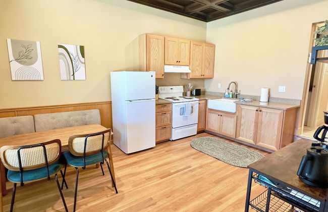 Peach Street Inn by WanderLodges - Photo 26