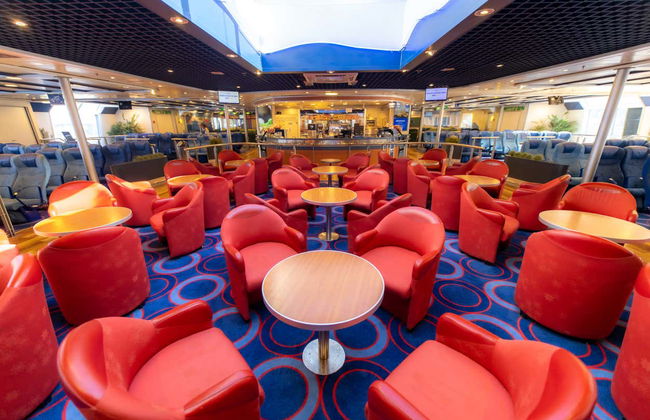 Ferry Ticket to Tenerife - Photo 2