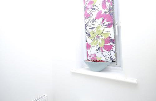 Cozy Place in Salford, Sleeps 8, 4 Bedroom, 5 Beds - Foto 78