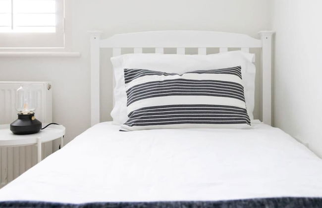 Superior House for 6 Near Beach w Parking Garden - Foto 56