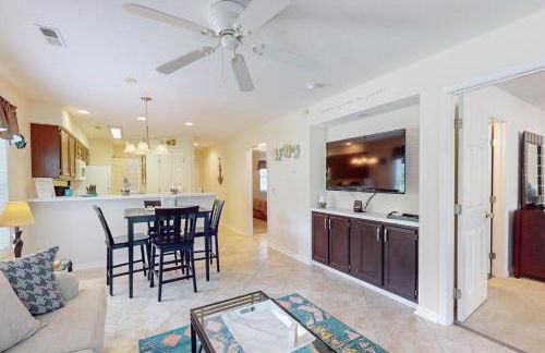 Balcony and Pool Access Longs Cozy Haven - Foto 3