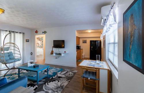 1BR Steps From Beach Heart of Cocoa Beach - Foto 8