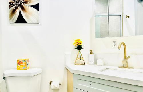 LA Modern Street View Glass Window 2BR - Foto 8