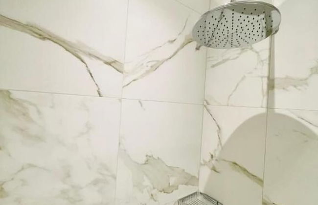 Luxury Flat with Parking & Large Terrace - Foto 10