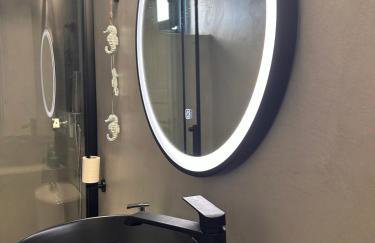 The Olive House - Photo 16