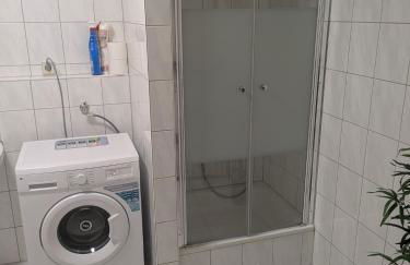 Helle und geräumige Ferien- und Monteurwohnung nur für Sie allein AUjvari Vermietungen - Foto 22