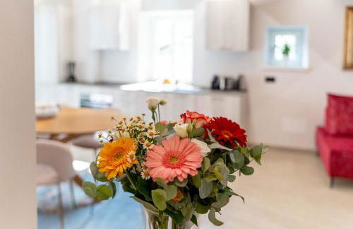 Luxury 2BR w/ River Castle View in Borgo Valsugana - Photo 42