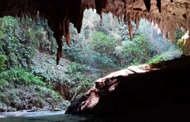 Escursione alla grotta Vulcano - Foto 2