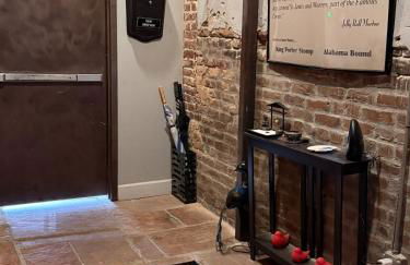 Exposed Elegance - Foto 48