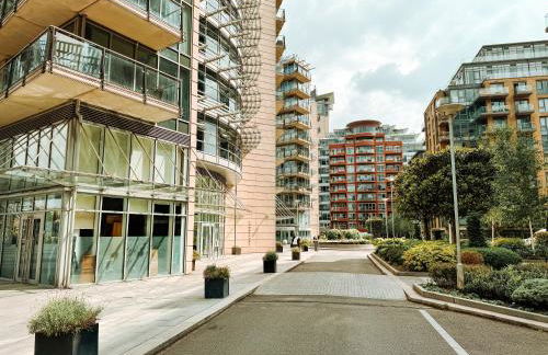 Two Bedroom Luxury Waterfront Apartment in London - Foto 22