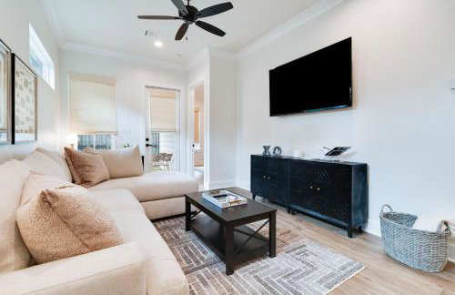 Brand New Designer Townhome in the Middle of Town - Foto 19