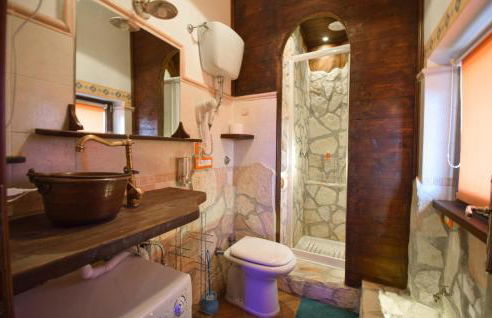 Amazing Apartment In Micigliano With Wifi - Foto 14