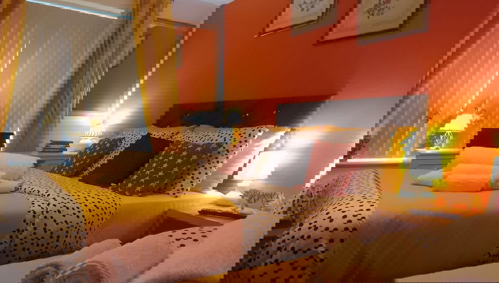 4 Bed Flat - Sleeps 10 - Pets - Parking - Wifi - Foto 1, Imagem principal