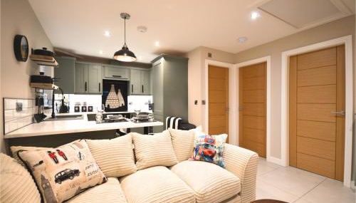 New Two Bedroom Suite - Walk to Trentham Gardens! - Foto 3