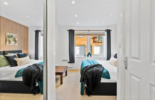 Winter Sale! Modern 2 Bed Flat in Warwick -Parking - Foto 21