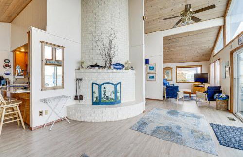 Beachfront Whidbey Island Home and Apartment! - Foto 6