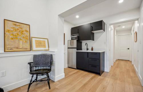 Modern Mid-Century Retreat - Foto 23