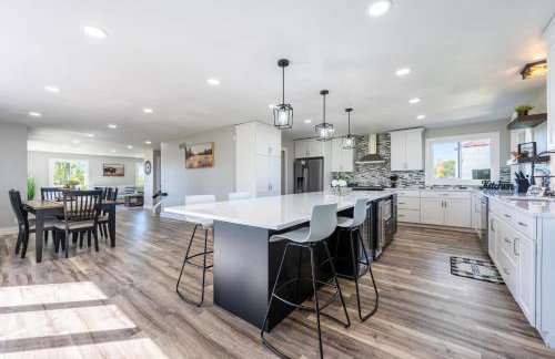 Private 4BR Estate on 11 acres, Game Room, Near Hospitals & Casino - Foto 14