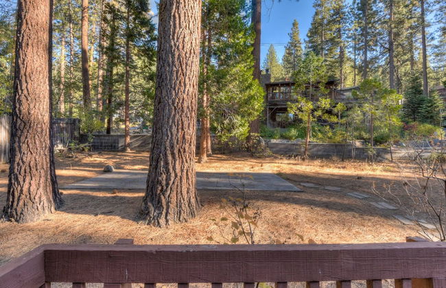 Zephyr Cove Cabin - Walk to Lake and Beach - Foto 24