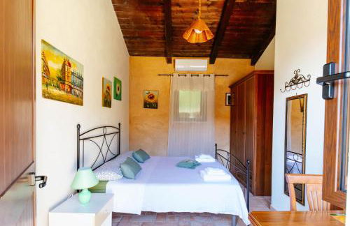 Calàmi - Villa Romeo - Private Apartments with Pool, Seaview & Olive Grove - Foto 38