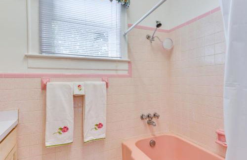 Elegant and Spacious Retreat about 18 Mi to Lake Norman! - Photo 25