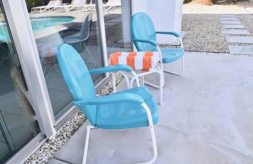 Live the Mid Mod Life at Mariposa Palms - Foto 9