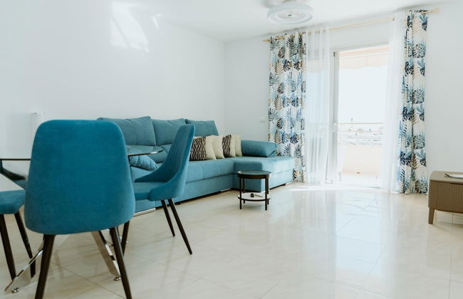 Seaview Splendor 2 Bedroom Modern Comfort - Photo 28