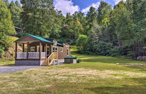 Quaint Mtn Cabin Tiny Living Near Big Adventure - Foto 1