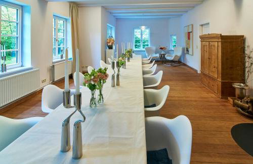Artist's Studio House In Aukrug Nature Park - Photo 16
