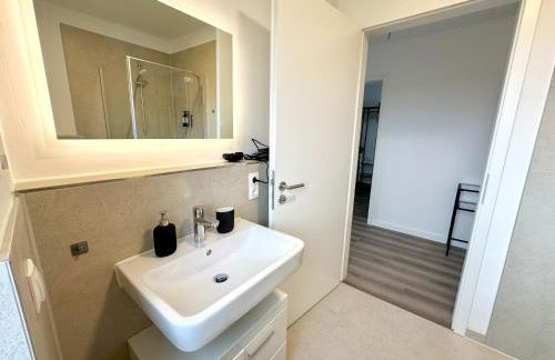 LIVA Stays - Henstedt Ulzburg - Nähe Hamburg & Flughafen - Nähe Bahnhof - Terrasse - Smart-TV - Foto 40