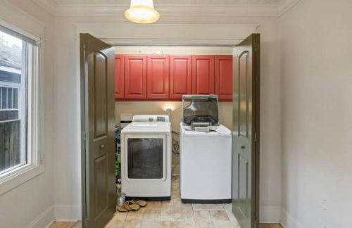 Single Story Fully Fenced Pet Friendly Bungalow in the Arts District - Foto 24