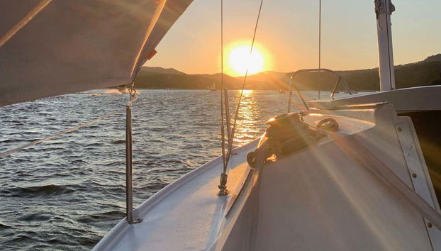 Regardez le coucher de soleil sur le réservoir de San Juan