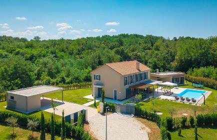 Modern villa Pinca with pool and grill in Vizinada - Foto 12