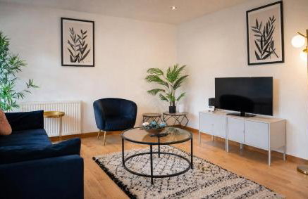 2BR House Free Parking Easy City Access - Foto 10