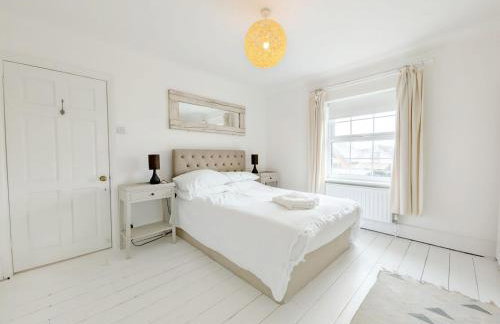 Sherkin - East Wittering central - Photo 16