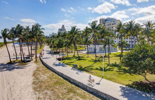 Stylish Ocean Dr Apt w/ 2 Queen Beds, Across Beach - Foto 36