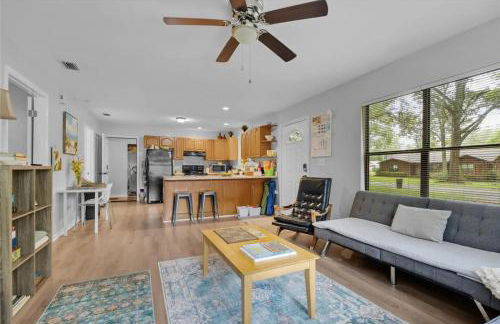 Guesthouse in High Springs! Walk to Downtown, Close to Springs! - Foto 2