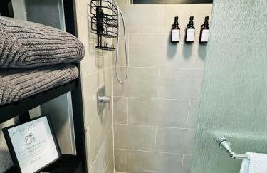 Golden Hour Getaway - Photo 18