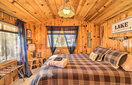 California Retreat with Deck, Fire Pit and Grill! - Foto 11