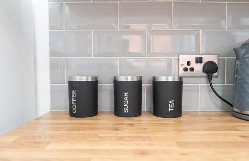 Modern Two Bedroom House with Parking - Foto 17