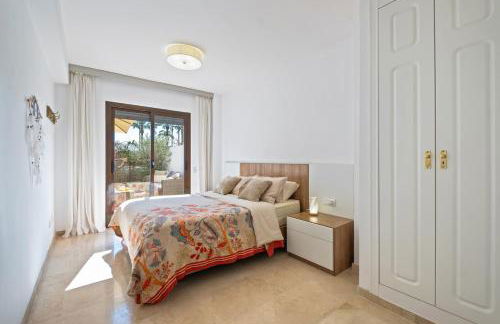 Driftwood Escape - Puerto de la Duquesa - Photo 20