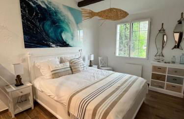 Villa Les Folies - magnifique jardin avec piscine - Foto 25