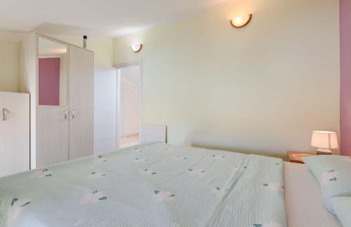 Beeindruckendes Apartment mit Panoramablick, Pool, Privatparkplatz, Grill - Photo 22