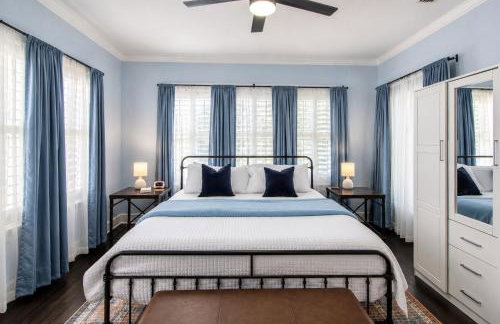 Charming home with pool, enclosed yard, patio & great Woodlawn Lake location - Foto 60