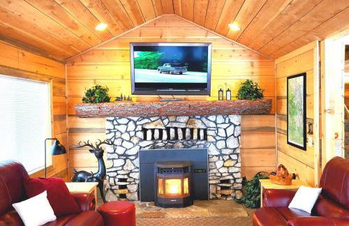 Sequoia Splendor, inside Kings Canyon NP by Visitors Center - Foto 11