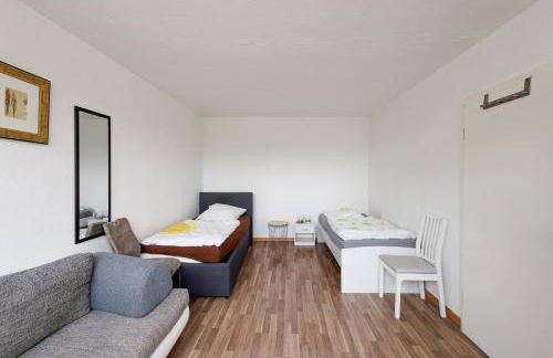 Geräumige Monteurwohnung in Ratingen mit WLAN und Parkplatz - Foto 1