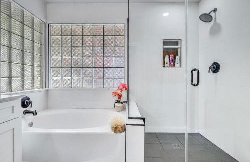 Luxe Phoenix Getaway (heated pool, mountain view) - Foto 19