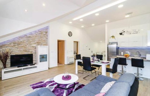 Two-Bedroom Apartment In Cibaca - Foto 1